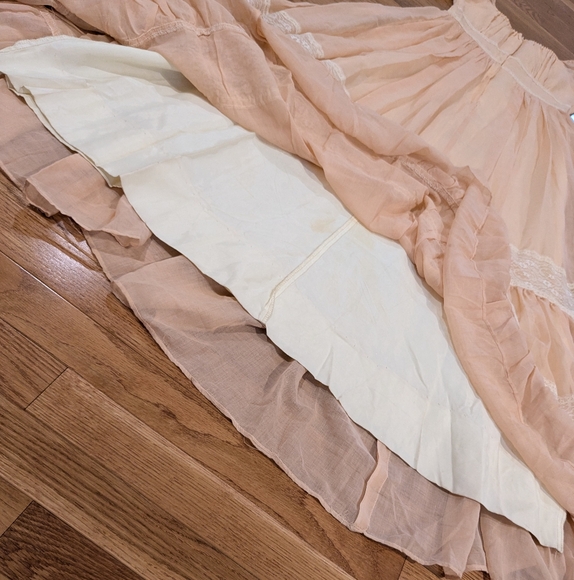 Gunne Sax Peach Dress with Lace Trim - Picture 14 of 16